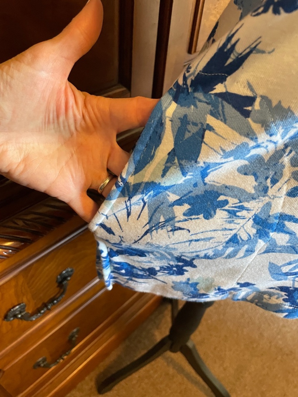 Chico's White and Blue Tropical Print Sleeveless Tunic Size Medium - Picture 3 of 8